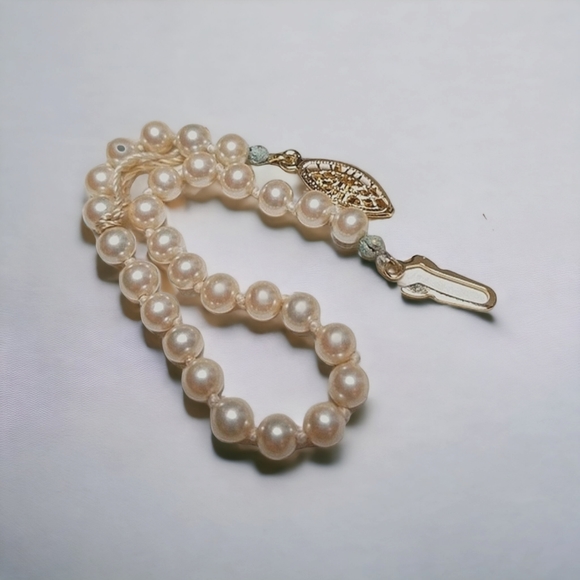 Vintage 1950s Mid Century Cultra Simulated Pearl Bracelet With Original Tag - Picture 3 of 14